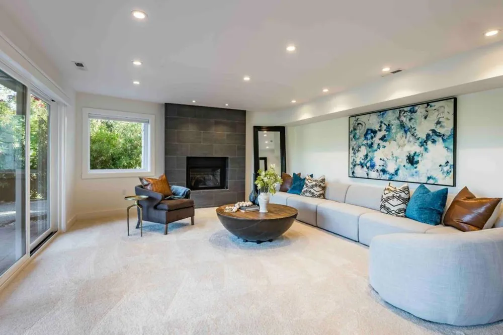 40 Hillbrook Drive Portola Valley, CA 94028