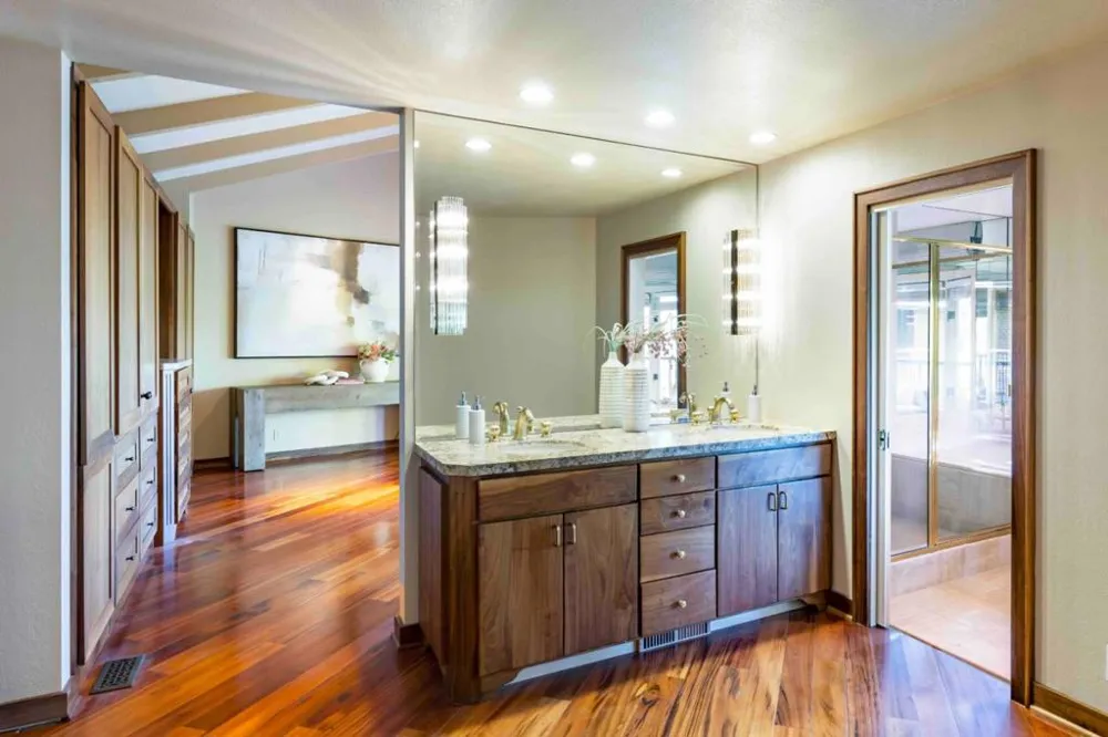 40 Hillbrook Drive Portola Valley, CA 94028