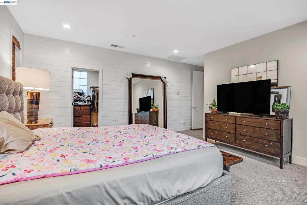 6460 Godani St Gilroy, CA 95020