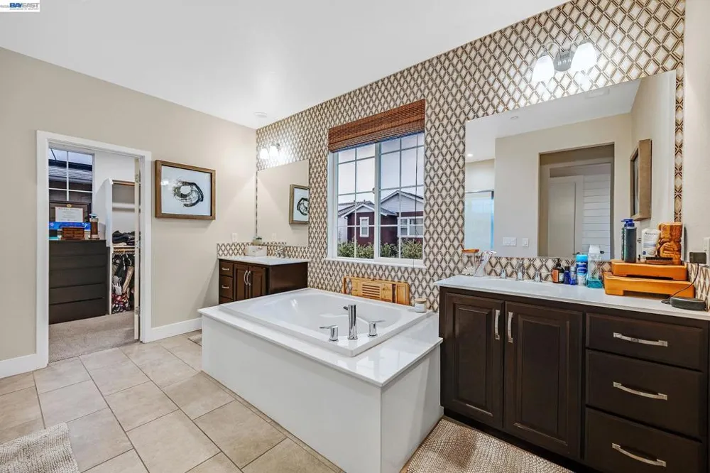 6460 Godani St Gilroy, CA 95020