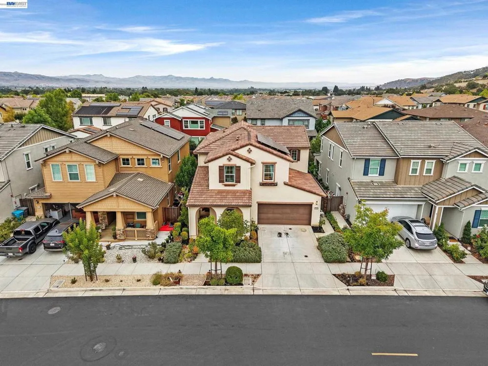6460 Godani St Gilroy, CA 95020