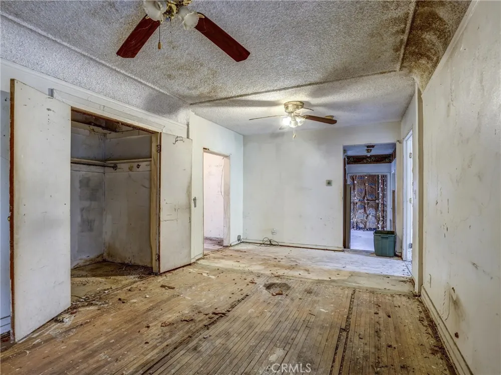 807 E Laurel Compton, CA 90221