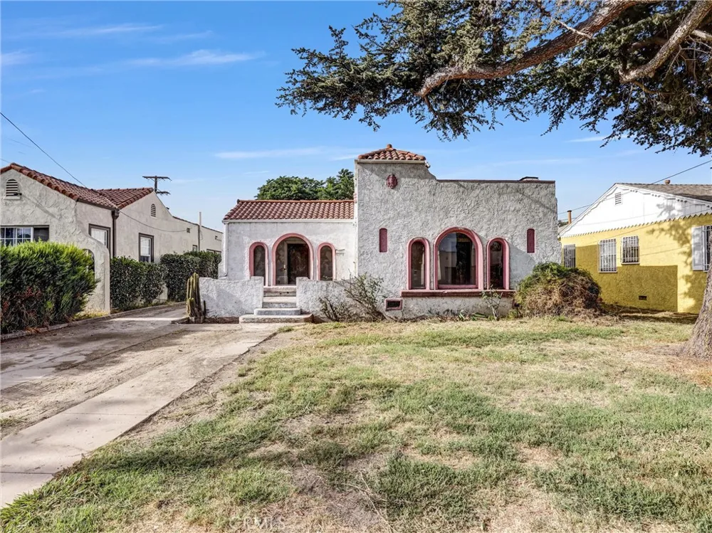 807 E Laurel Compton, CA 90221