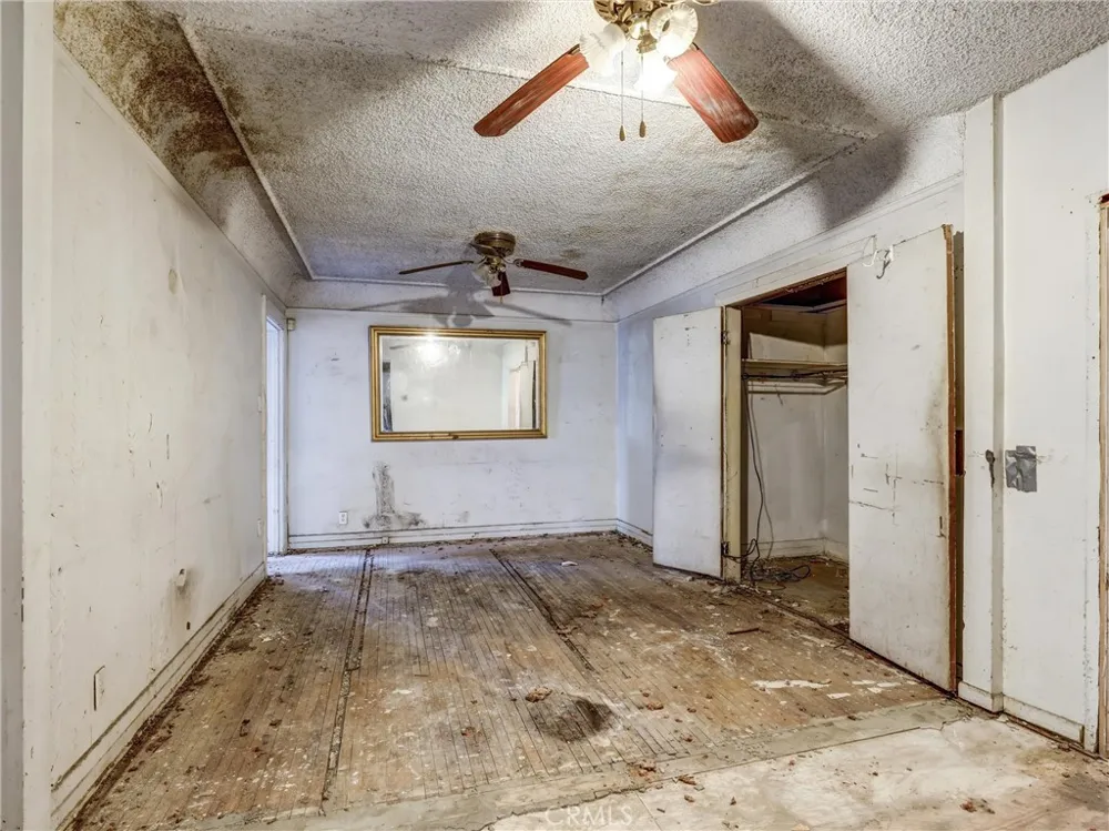 807 E Laurel Compton, CA 90221