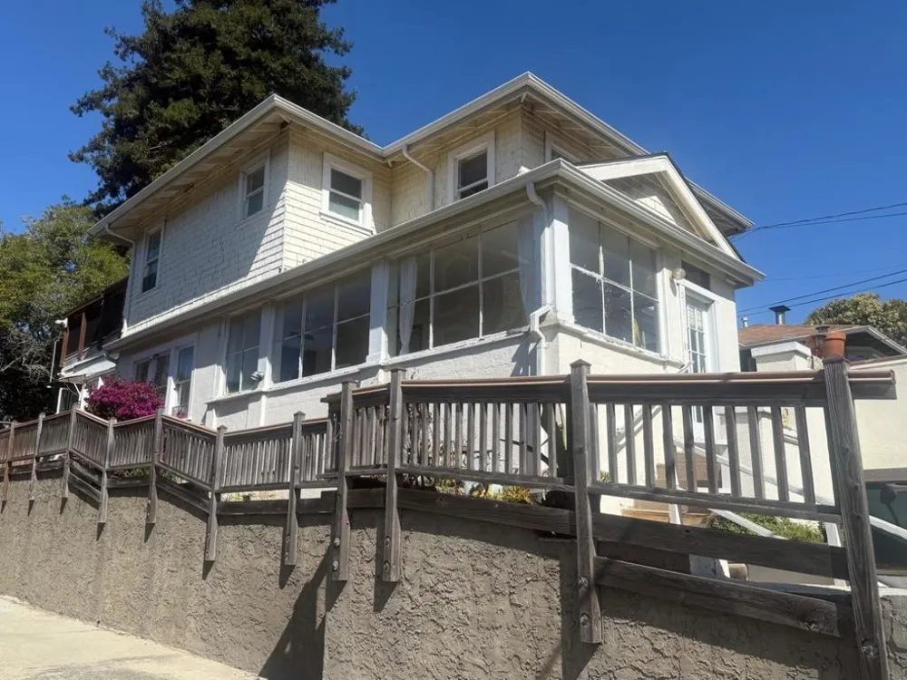511 Capitola Avenue Capitola, CA 95010