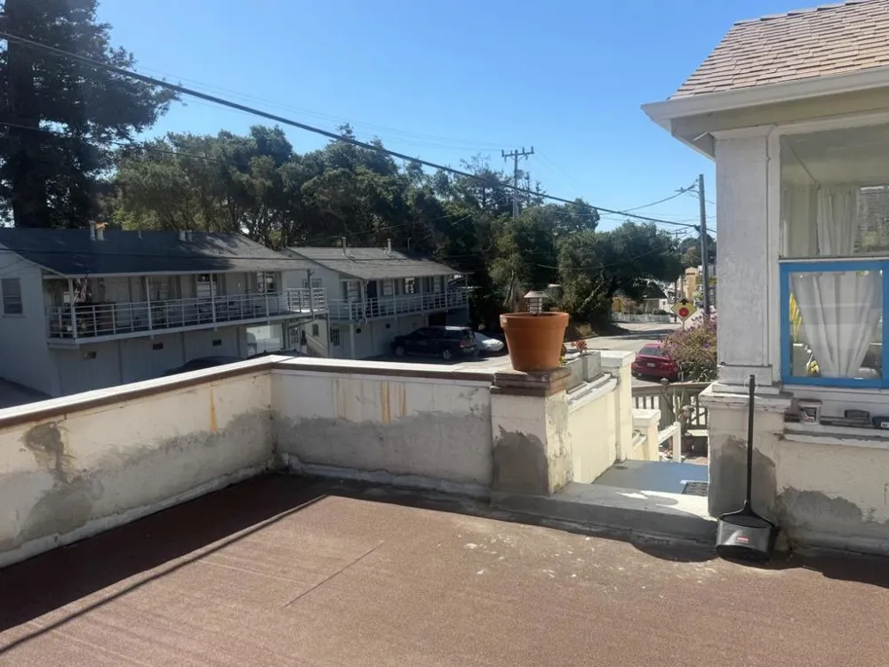 511 Capitola Avenue Capitola, CA 95010