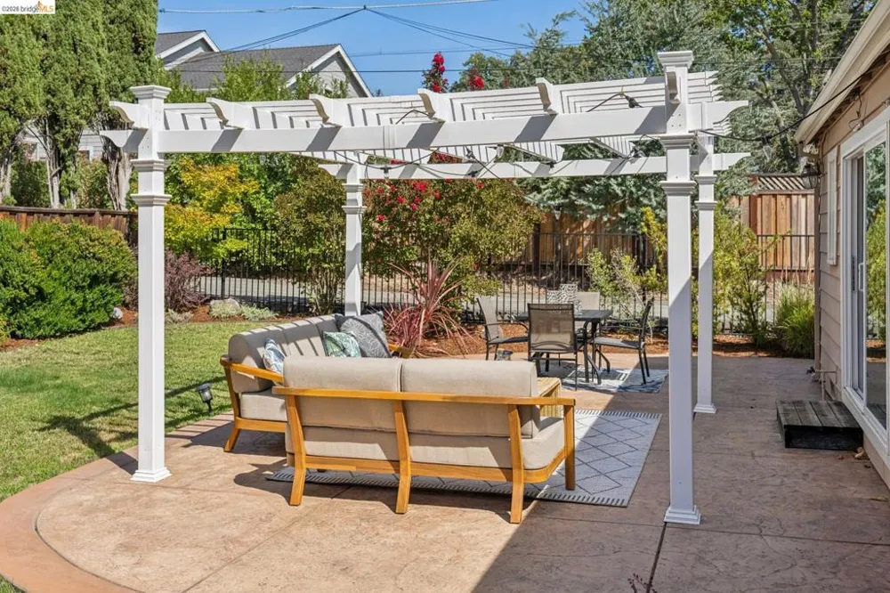 2151 Pleasant Hill Rd Pleasant Hill, CA 94523