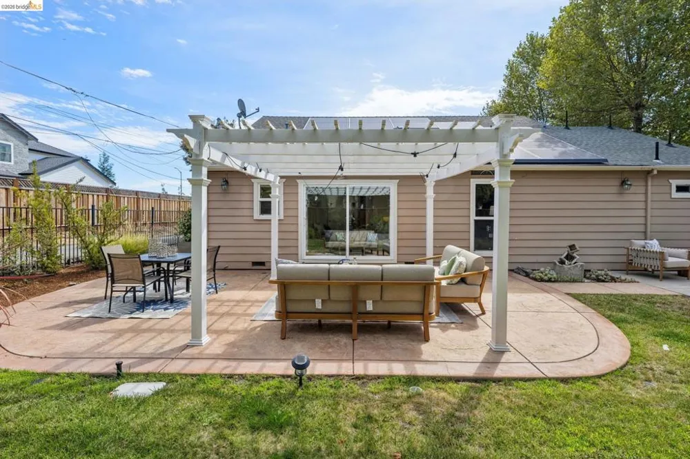 2151 Pleasant Hill Rd Pleasant Hill, CA 94523