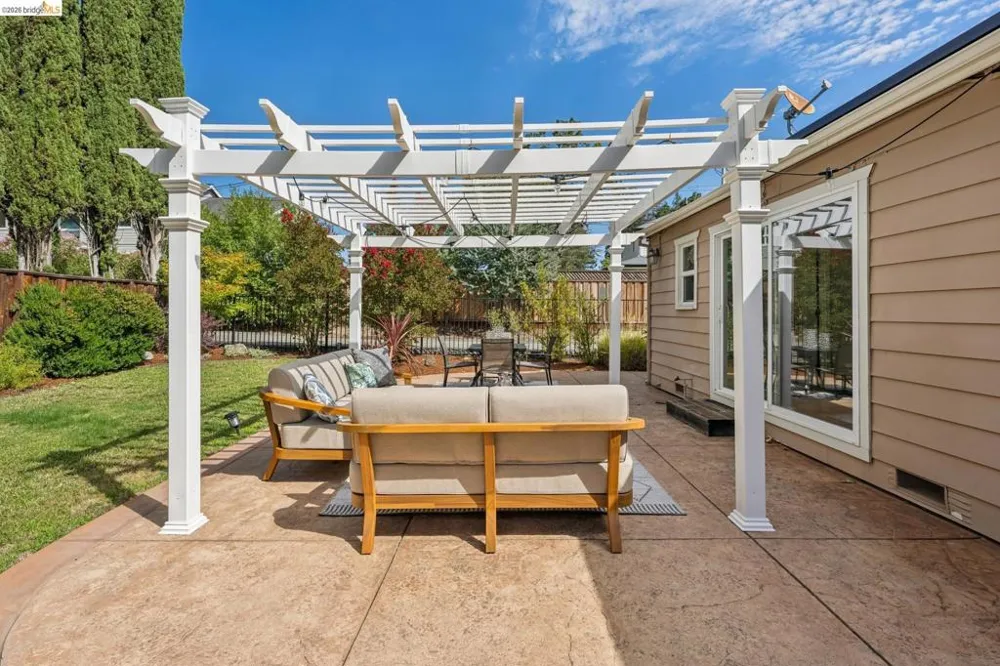 2151 Pleasant Hill Rd Pleasant Hill, CA 94523