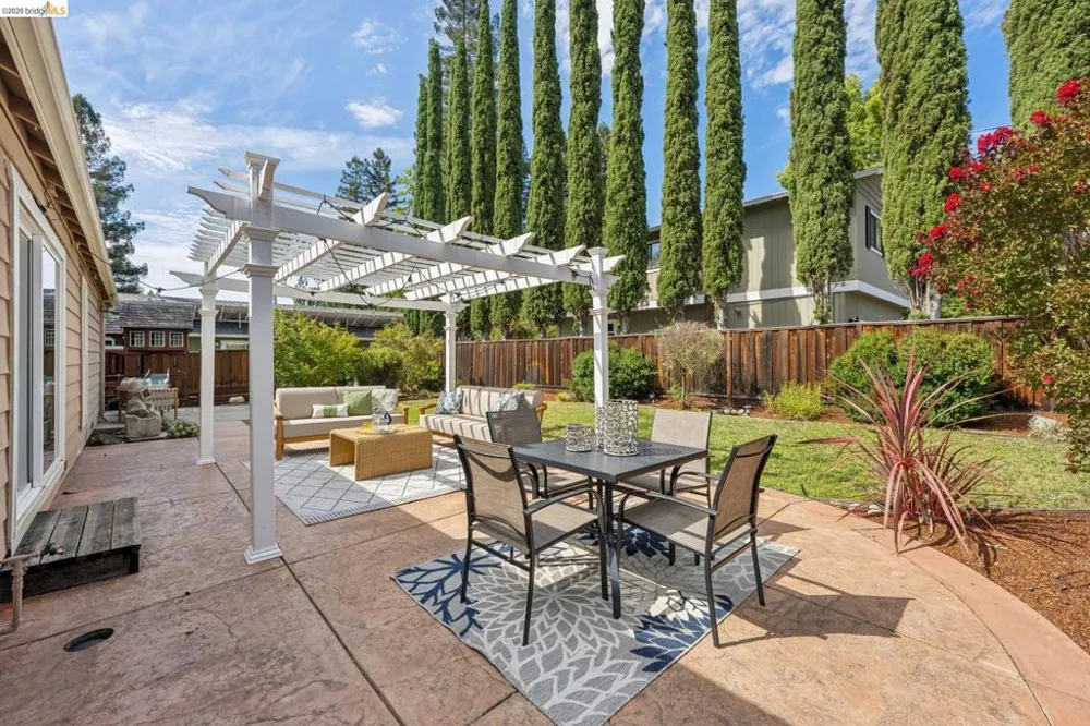 2151 Pleasant Hill Rd Pleasant Hill, CA 94523