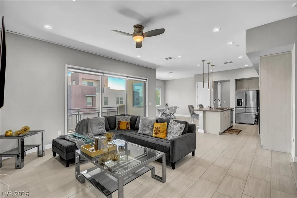 1253 Cloud Tower Street #102 Las Vegas, NV 89135