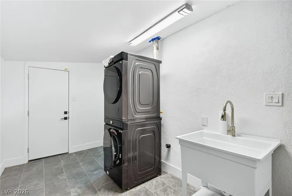 572 Federal Street Henderson, NV 89015
