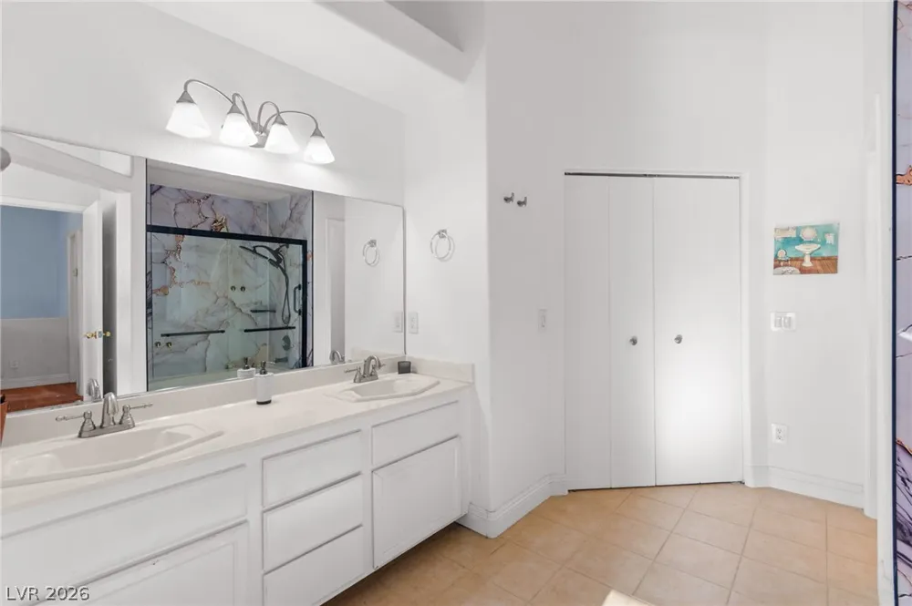 6905 Coral Rock Drive Las Vegas, NV 89108