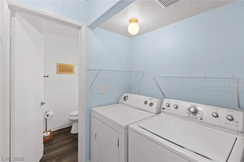 6905 Coral Rock Drive Las Vegas, NV 89108