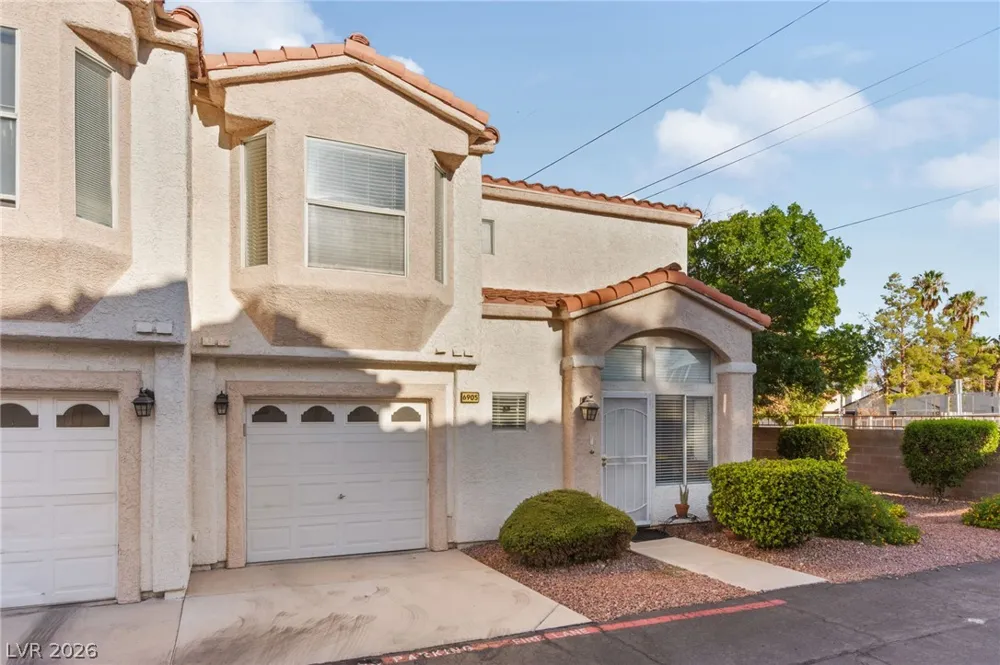 6905 Coral Rock Drive Las Vegas, NV 89108