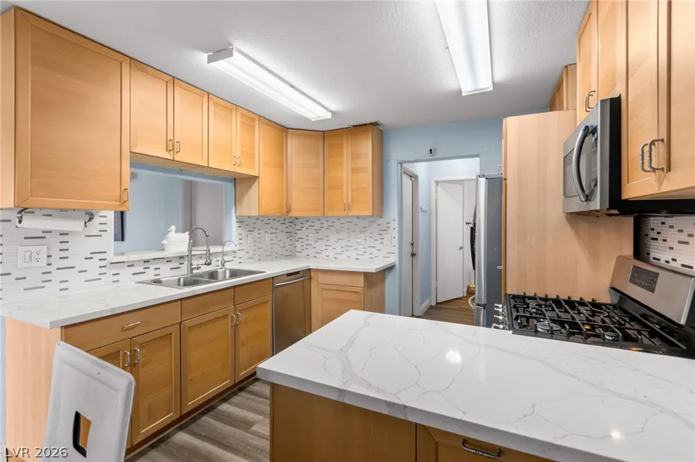 6905 Coral Rock Drive Las Vegas, NV 89108