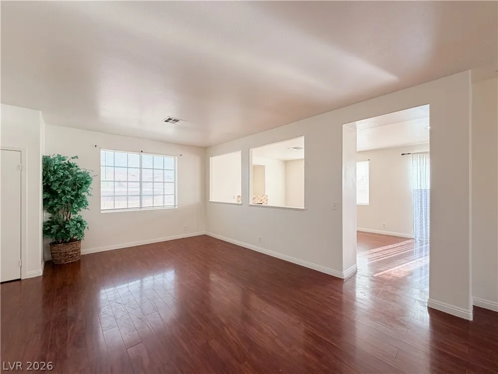 5608 Scottyboy Drive Las Vegas, NV 89113