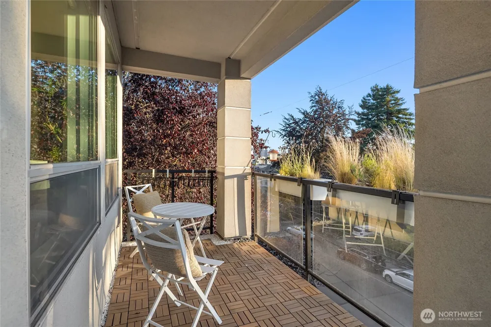 524 12th Avenue E #301 Seattle, WA 98102
