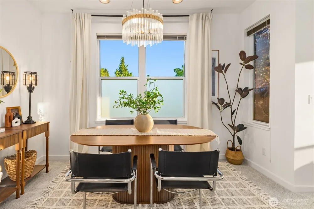 524 12th Avenue E #301 Seattle, WA 98102