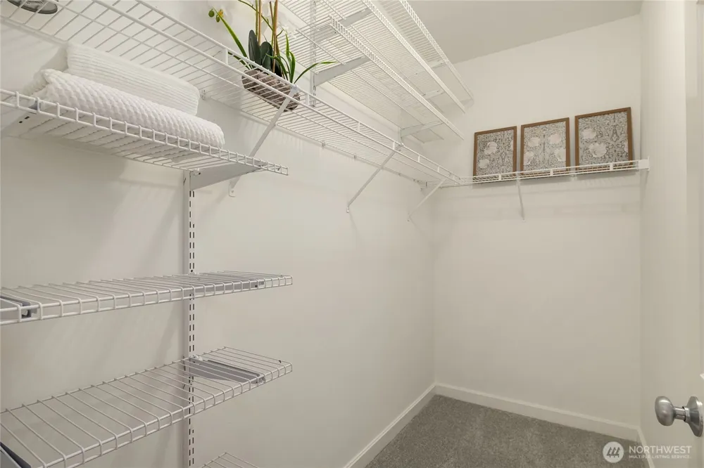 524 12th Avenue E #301 Seattle, WA 98102