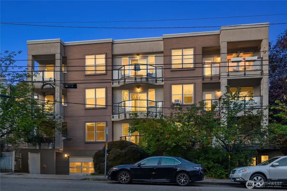 524 12th Avenue E #301 Seattle, WA 98102
