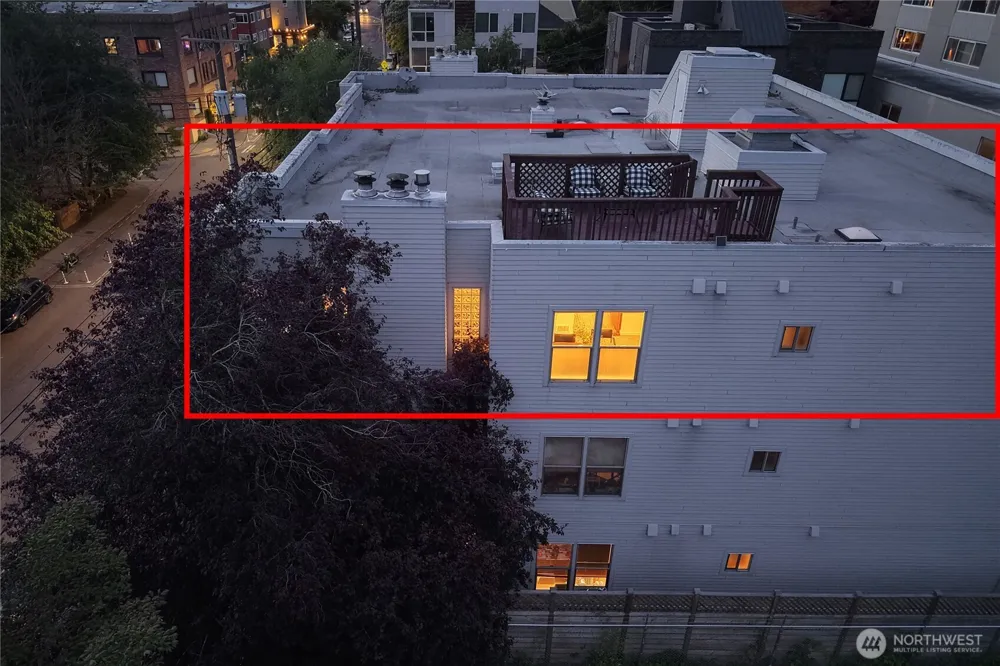 524 12th Avenue E #301 Seattle, WA 98102