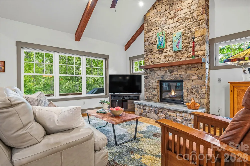 15 E Owl Creek Lane Fairview, NC 28730