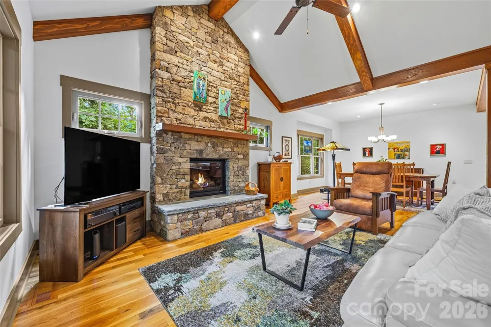 15 E Owl Creek Lane Fairview, NC 28730