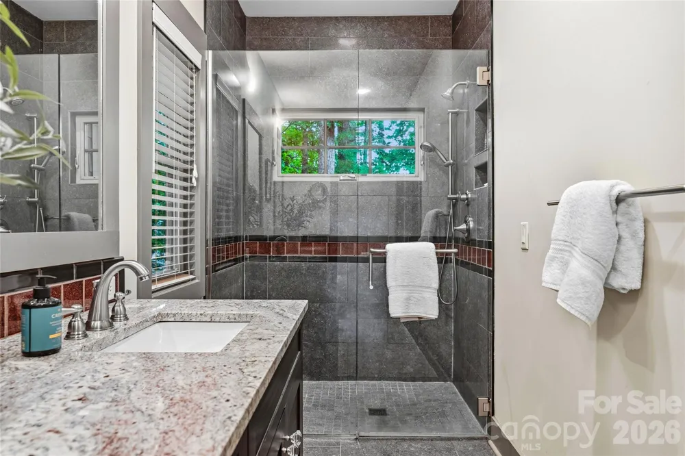 15 E Owl Creek Lane Fairview, NC 28730