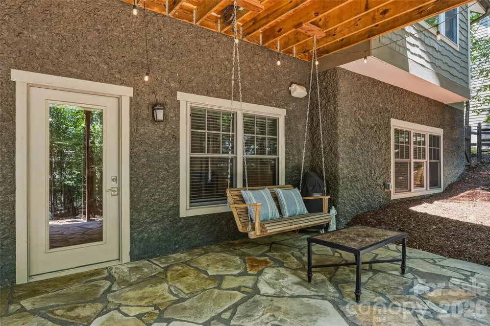 15 E Owl Creek Lane Fairview, NC 28730