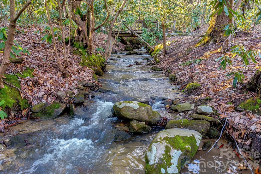 15 E Owl Creek Lane Fairview, NC 28730