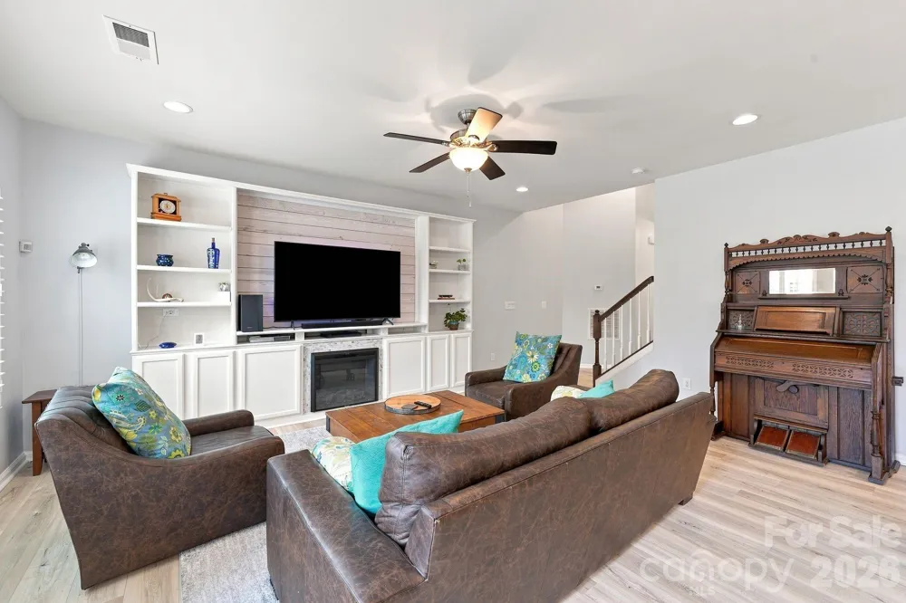 3610 Dolly Madison Road Charlotte, NC 28208