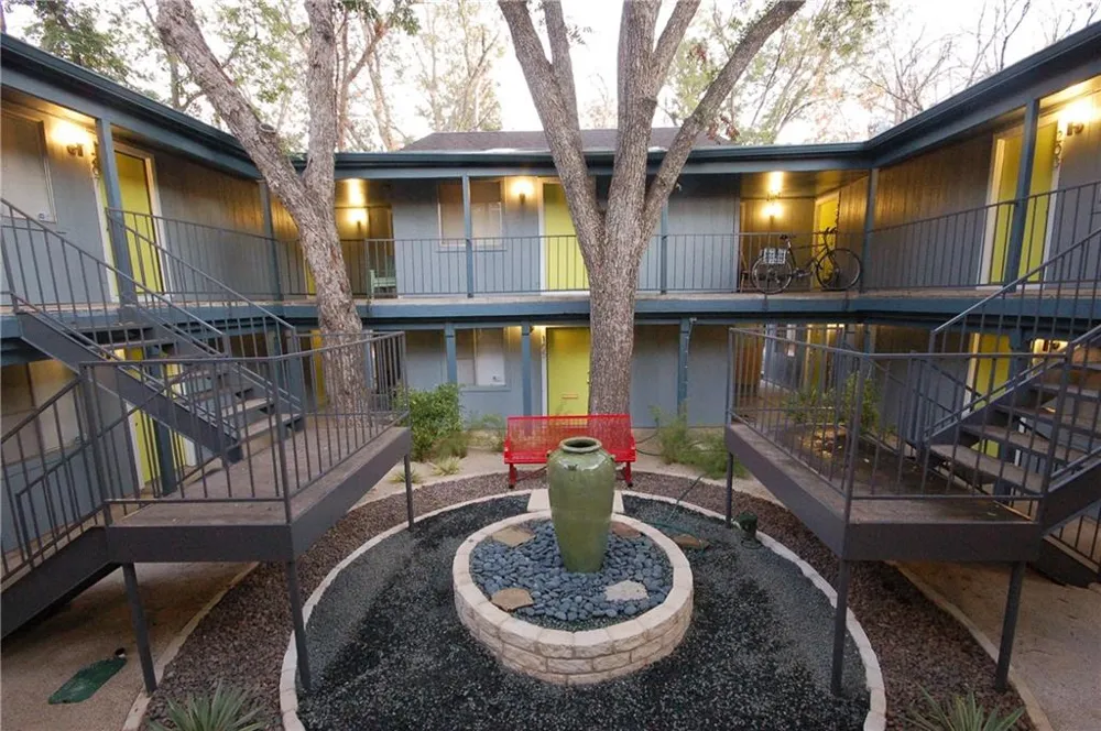 4209 Ave B Avenue #107 Austin, TX 78751