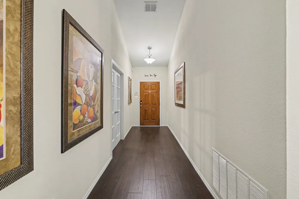 5896 Vista Heights Lane Grand Prairie, TX 75052