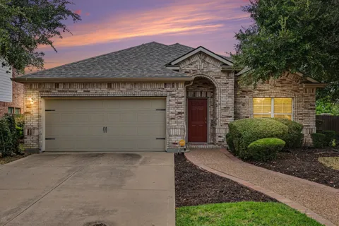5896 Vista Heights Lane