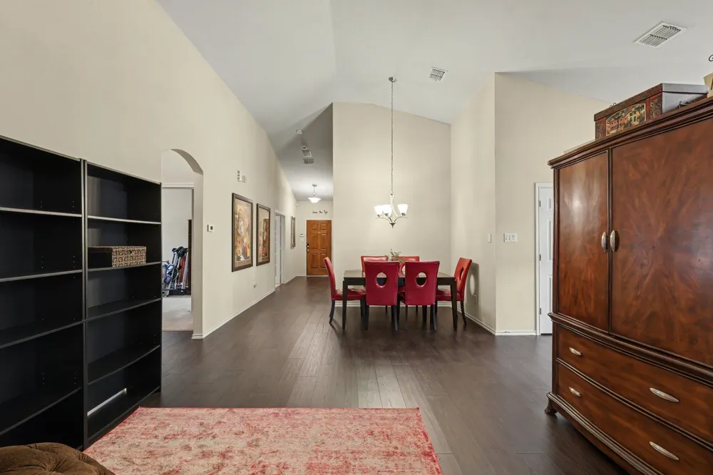 5896 Vista Heights Lane Grand Prairie, TX 75052