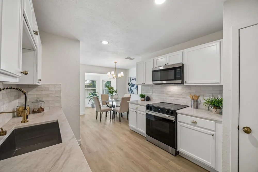 453 Edwards Drive Saginaw, TX 76179