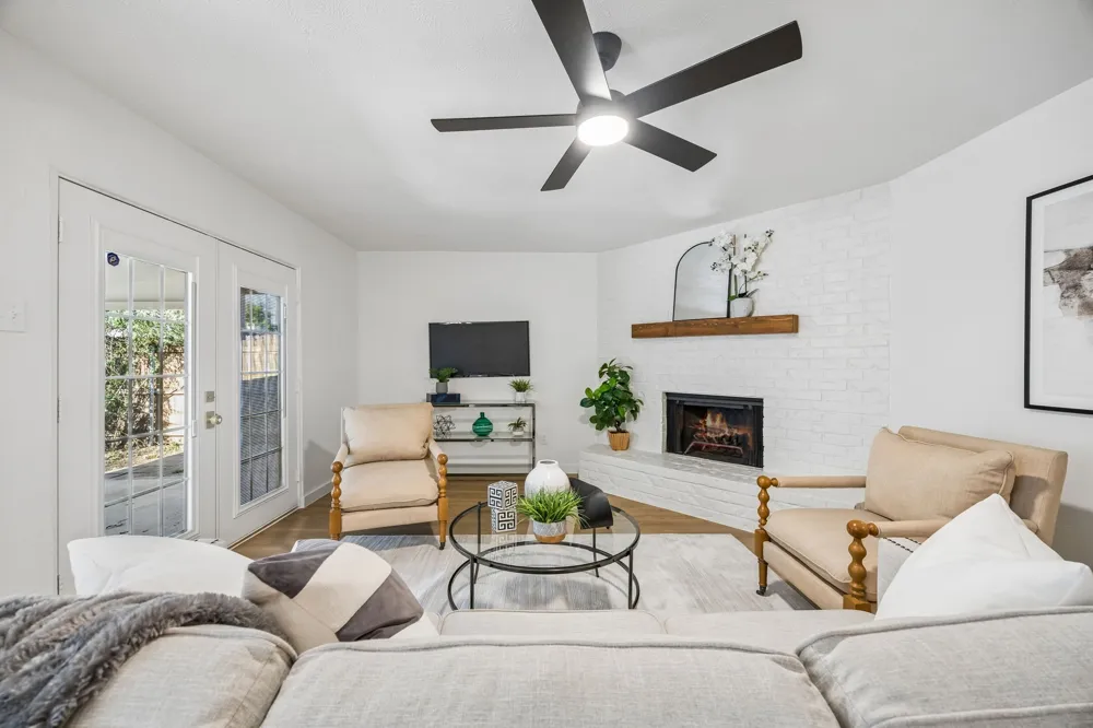 453 Edwards Drive Saginaw, TX 76179
