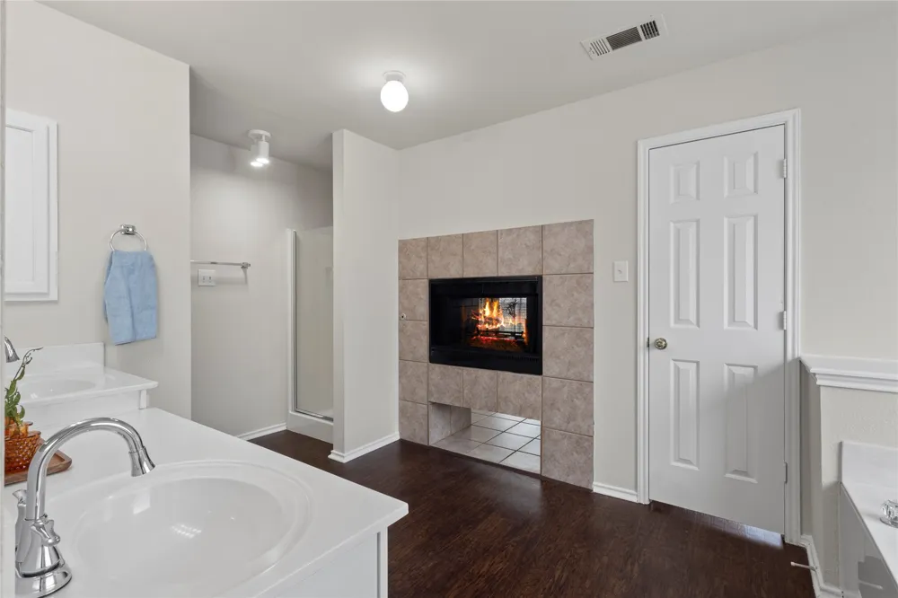 7100 Livingston Drive Denton, TX 76210