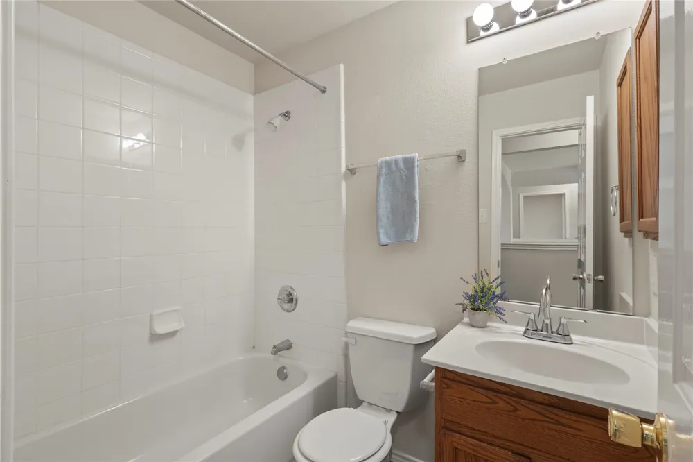 7100 Livingston Drive Denton, TX 76210