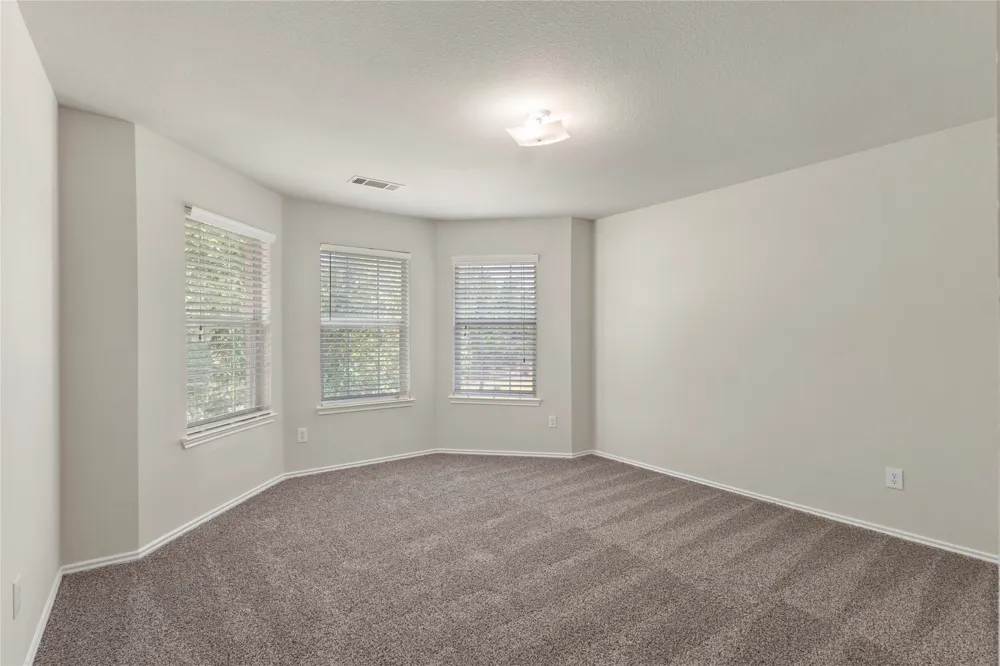 7100 Livingston Drive Denton, TX 76210