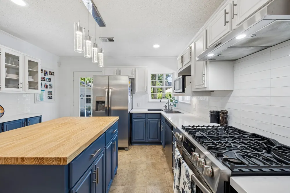 1147 Windomere Avenue Dallas, TX 75208