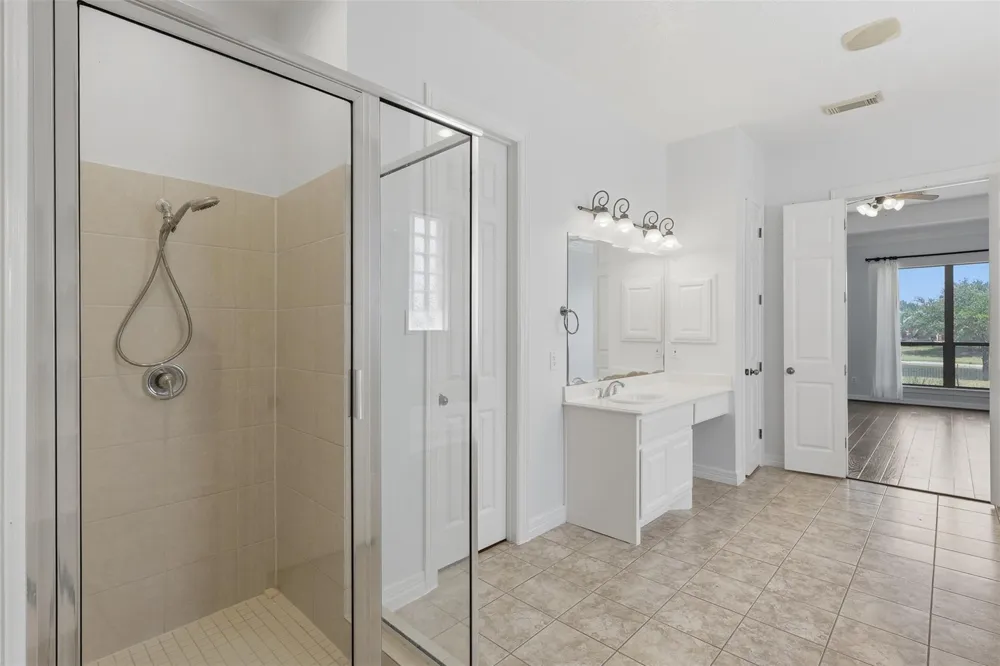 1906 Lake Grayson Drive Katy, TX 77494
