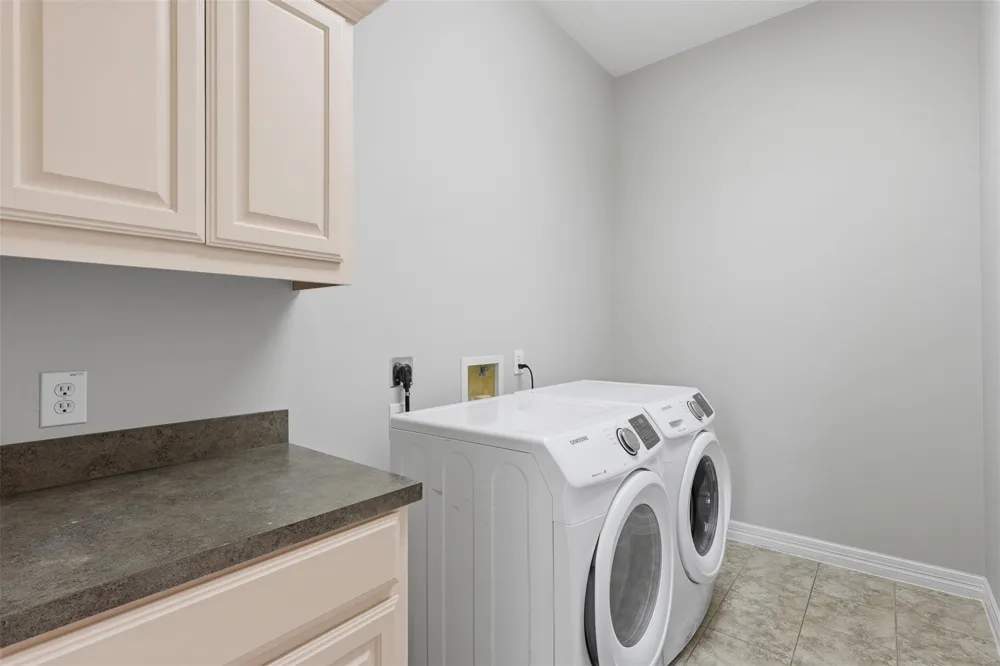 1906 Lake Grayson Drive Katy, TX 77494