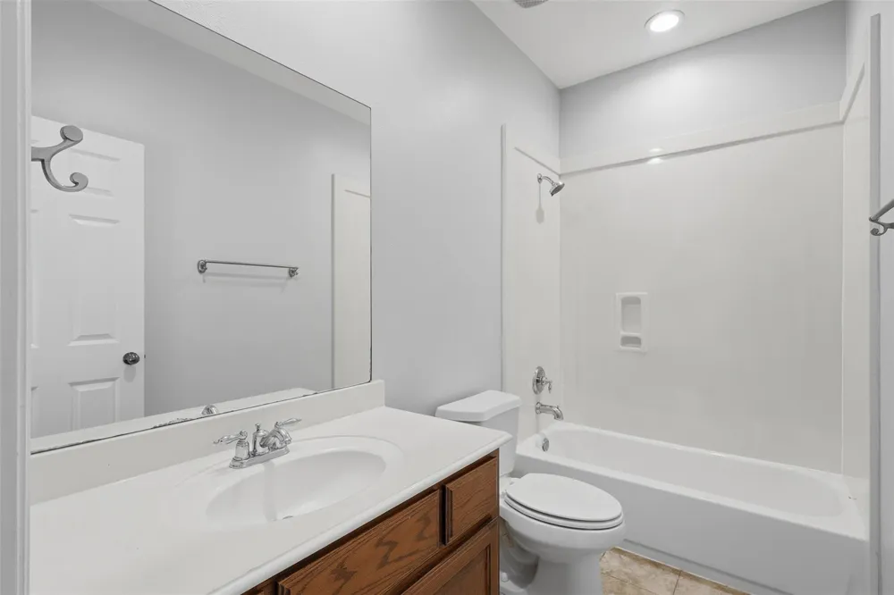 1906 Lake Grayson Drive Katy, TX 77494