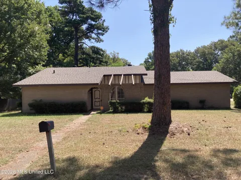 5856 Cypress Trail
