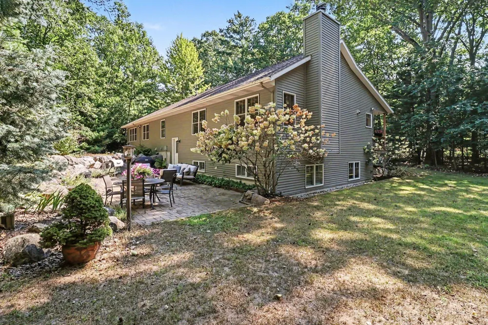 6550 W Forest Edge Drive Ludington, MI 49431