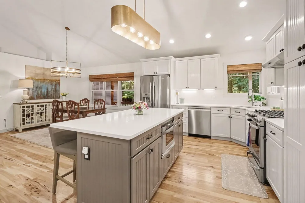 6550 W Forest Edge Drive Ludington, MI 49431
