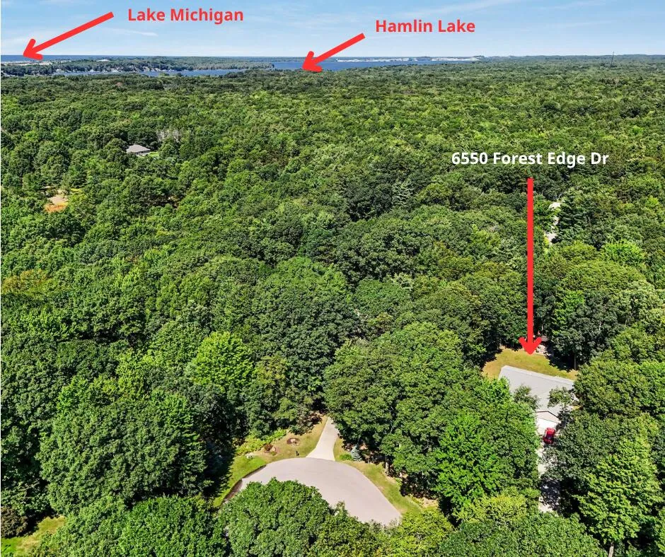 6550 W Forest Edge Drive Ludington, MI 49431