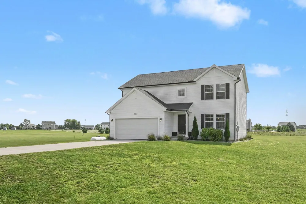 17211 Country Lane Manchester, MI 48158